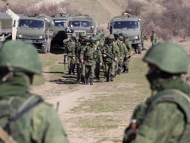 Госпогранслужба: Через Керченскую переправу прорвались грузовики с вооруженными людьми