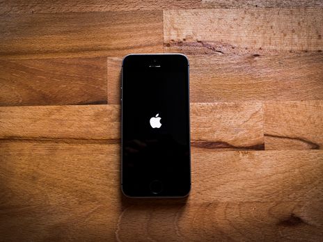 ﻿Apple планує повернути Touch ID в iPhone – Bloomberg