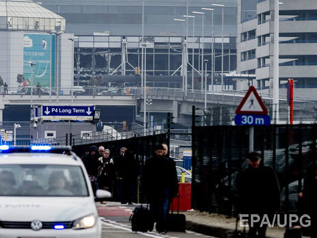 Террористы не смогли доставить в аэропорт Брюсселя всю взрывчатку из-за ошибки такси – СМИ