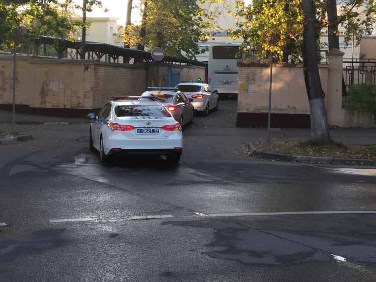 ﻿Автобуси, в яких можуть бути українські політв'язні, приїхали в аеропорт "Внуково" – ЗМІ