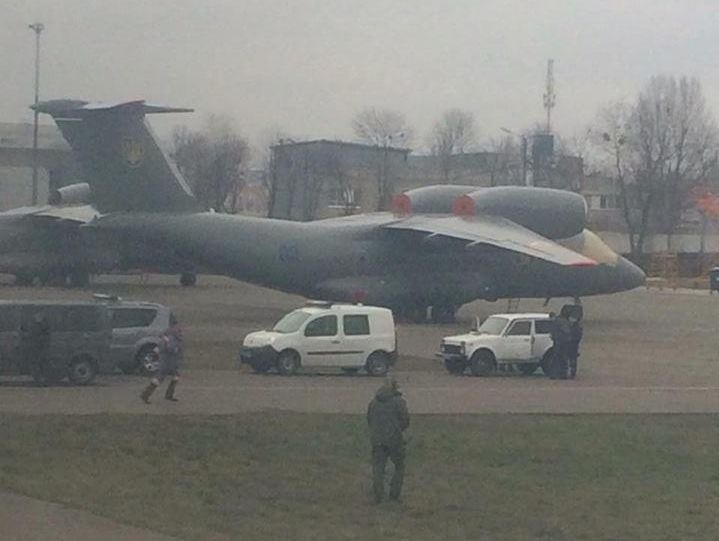 СБУ задержала пьяного россиянина, сообщившего о взрывчатке в самолете "Дубай – Киев"