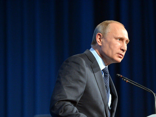 На съезде с участием Путина делегатам посоветовали сидеть в подгузниках &ndash; СМИ