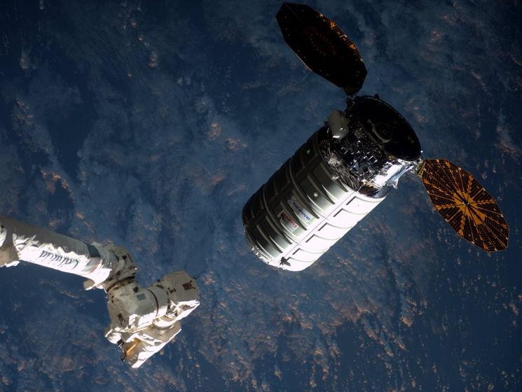 Грузовой корабль Cygnus пристыковался к МКС