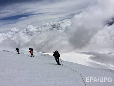 На Эльбрусе сорвался украинский альпинист