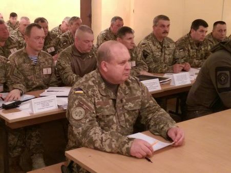 Попко (на переднем плане) возглавил Сухопутные войска Украины
