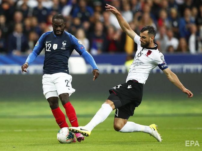 ﻿На матчі Франція – Албанія помилково ввімкнули гімн Андорри. Диктор вирішив попросити вибачення, але переплутав Албанію з Вірменією