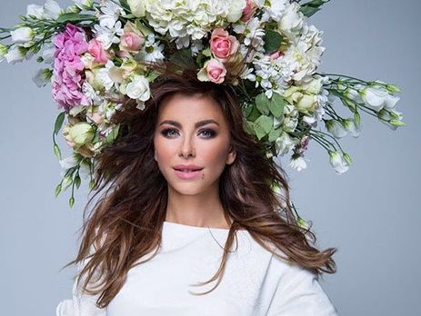 Ани Лорак разместила фото с двумя детьми: Мои детки