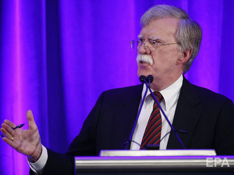 Трамп уволил Болтона