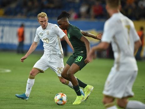 Украина вырвала ничью в товарищеском матче с Нигерией