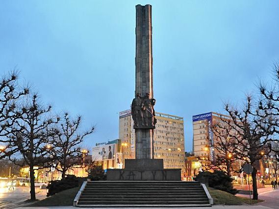 В Польше намерены снести около 500 советских памятников