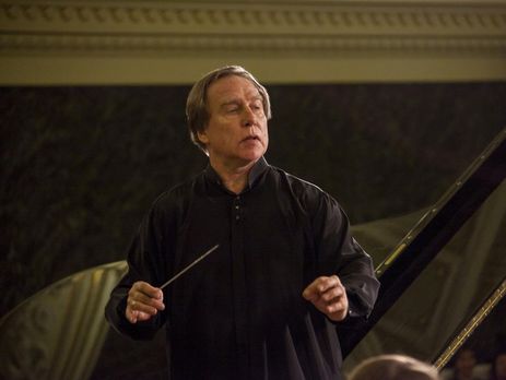 Экс-виолончелист и крестный отец дочери Путина Ролдугин в 2014 году получил от банка 