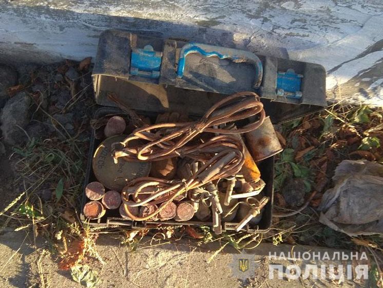 ﻿У Костянтинівці Донецької області виявили схрон із боєприпасами і тротилом – поліція