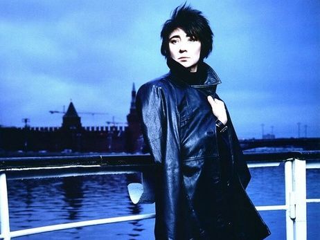 На концерте Земфиры в Санкт-Петербурге людей с ограниченными возможностями закрыли на балконах