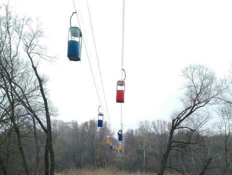 В Харькове остановилась канатная дорога, спасатели эвакуировали людей из зависших кабинок