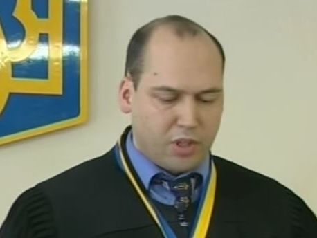 Высшая квалификационная комиссия судей отстранила от обязанностей судью Вовка, судившего Луценко