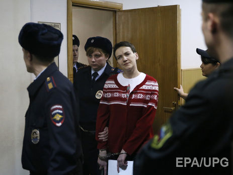 Киев требует допустить украинских врачей к Савченко