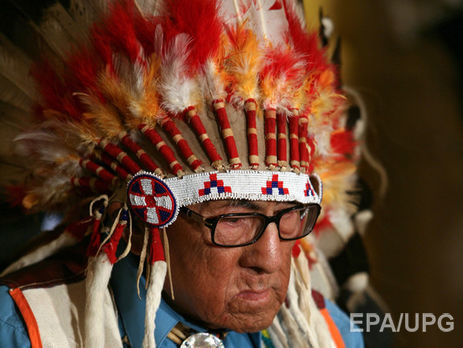 В США в возрасте 102 лет умер последний военный вождь индейцев Монтаны