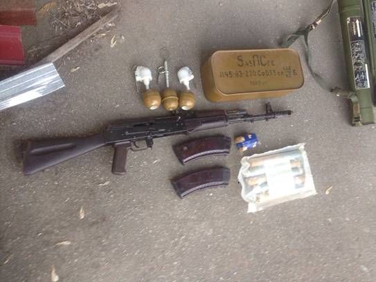 Полиция и СБУ изъяли в Киевской области арсенал оружия, вывезенного из зоны АТО