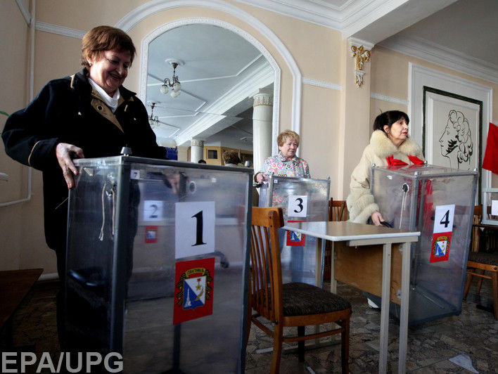 В Киеве крымчанина посадили на год за участие в организации псевдо-референдума