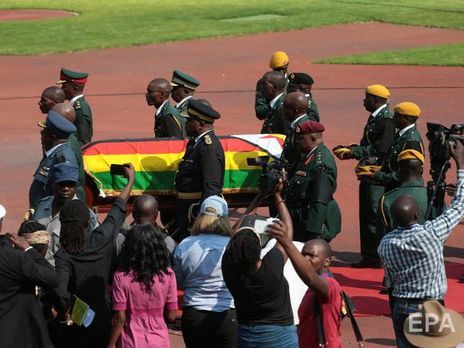 ﻿Експрезидента Зімбабве Мугабе поховають у мавзолеї