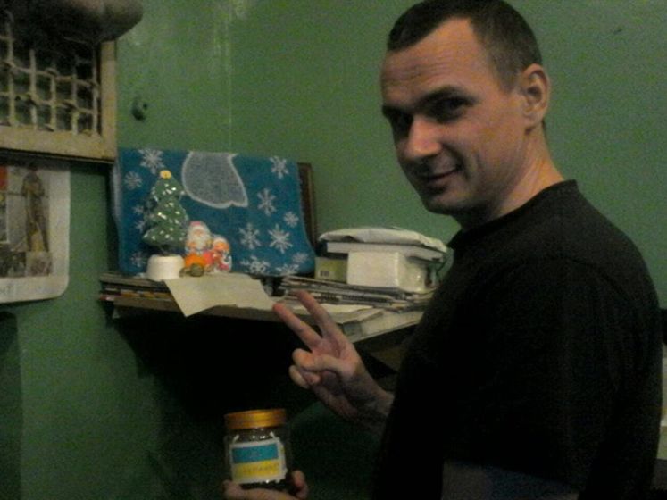 ﻿Сенцов опублікував єдине фото з в'язниці