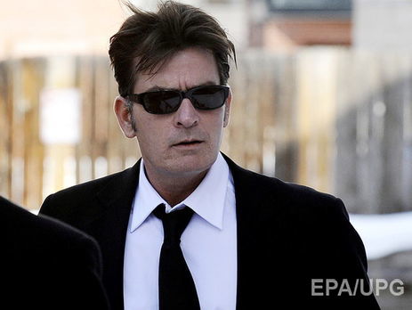 Reuters: Актер Шин подозревается в организации заказного убийства