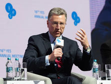 Волкер: Если Россия будет выполнять Минские соглашения так, как она обязалась это делать, мы будем рассматривать послабление санкций