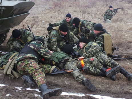 Военное телевидение: Под Авдеевкой генерал-майор медицинской службы спас ноги украинскому военному