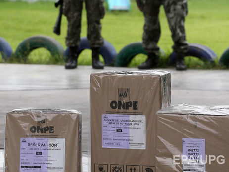 В Перу вооруженная группировка напала на конвой, перевозивший избирательные бюллетени, трое погибших