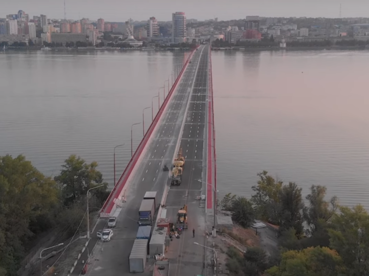 ﻿Кількох чиновників міськради Дніпра оголошено в розшук за підозрою у привласненні 29,5 млн грн під час ремонту Нового мосту