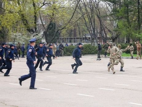 В Одессе произошли столкновения участников мероприятий ко Дню освобождения города от нацистов