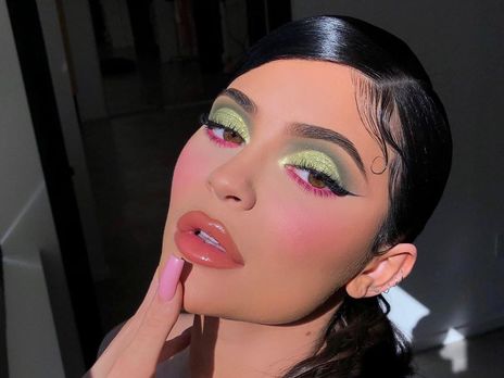 ﻿Українська фотографиня Самсонова зняла Кайлі Дженнер для Playboy