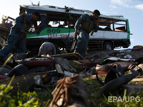 В Афганистане смертник на мотоцикле врезался в автобус с армейскими новобранцами, 12 погибших