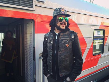 В туре у Киркорова украли подушку для короны и подарили хрустальное сердце