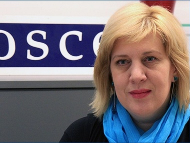 В Симферополе "самооборона Аксенова" блокировала представителя ОБСЕ по вопросам свободы СМИ