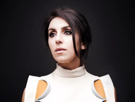 Джамала украсила обложку журнала Viva