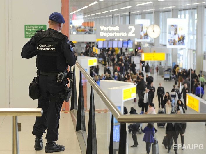Аэропорт Амстердама частично эвакуировали из-за угрозы безопасности &ndash; СМИ