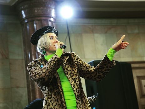 Maruv выступила в московском метро