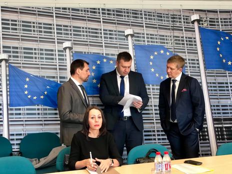 Перед трехсторонними переговорами по транзиту газа прошла встреча делегаций Украины и Евросоюза