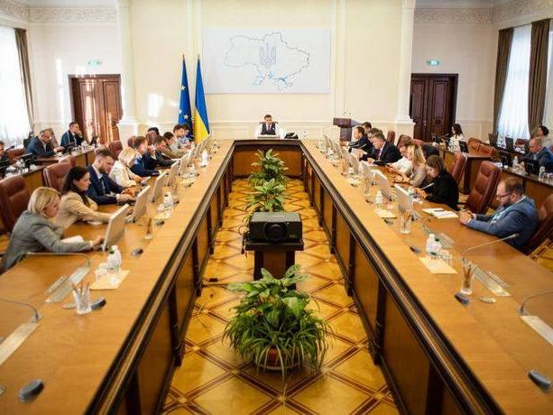 Кабмин Украины согласовал введение безвизового режима с Колумбией