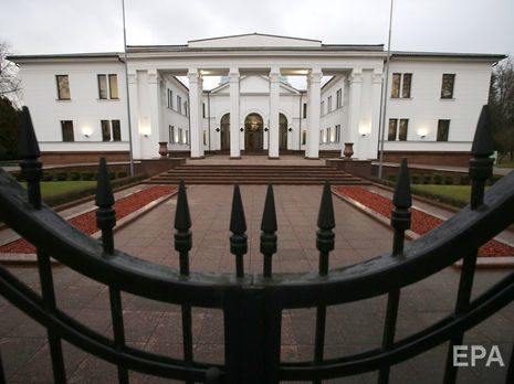 Российский “Коммерсантъ” опубликовал проект “формулы Штайнмайера“, который отказалась согласовать Украина