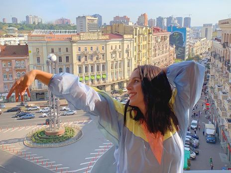 Джамала показала крупным планом подросшего сына