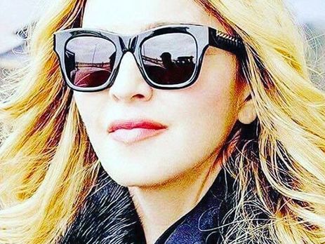 Iconic: опубликована инсталляция с участием Мадонны. Видео