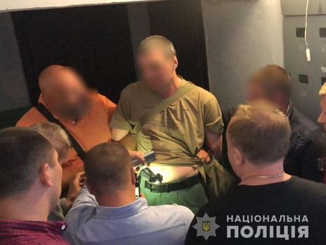 ﻿Правоохоронці повідомили про підозру чоловіка, затриманого після вбивства трьох співробітників АЗС у Миколаєві
