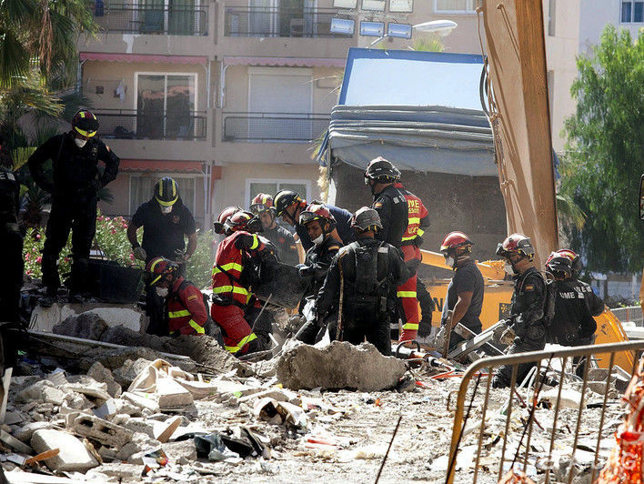 В Испании рухнул жилой дом, погибли шесть человек
