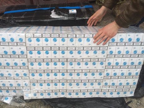 В Волынской области задержали контрабандистов, пересылавших сигареты на мотодельтаплане