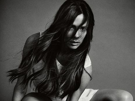 Виктория Бекхэм уснула в объятиях супруга. Фото