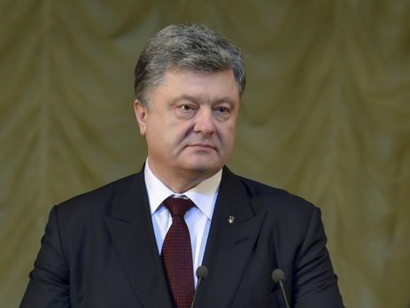 Порошенко наградил министра обороны и командующего Нацгвардией орденом Богдана Хмельницкого