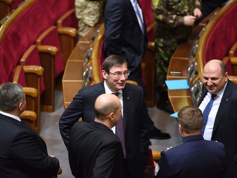 В Раду снова внесли законопроект, согласно которому Луценко сможет возглавить Генпрокуратуру