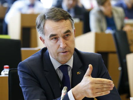 Евродепутат Ауштрявичус: Путин будет использовать дело Савченко для снятия санкций и тянуть с ее возвращением до июня